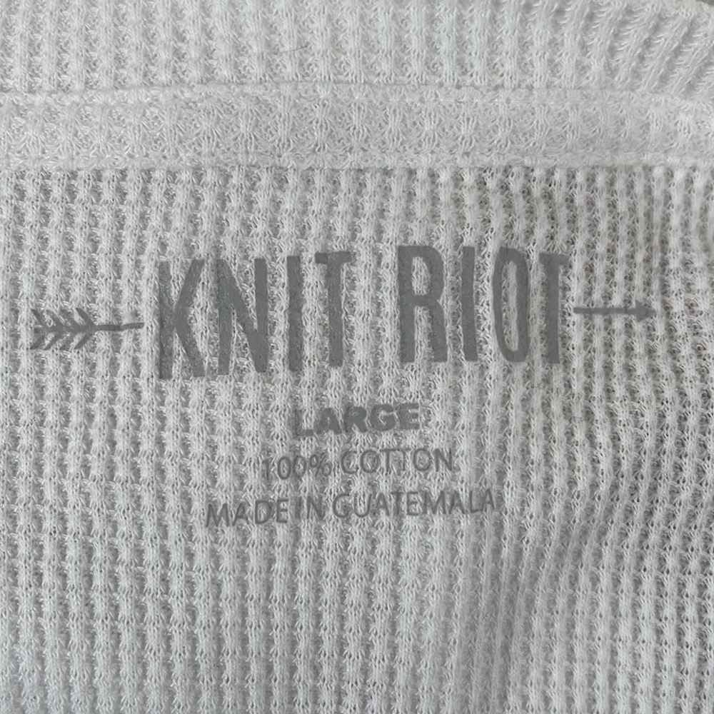 Knit Riot by Victorias Secret PINK Aerosmith Slit Neck Thermal Top White Large - Picture 6 of 9